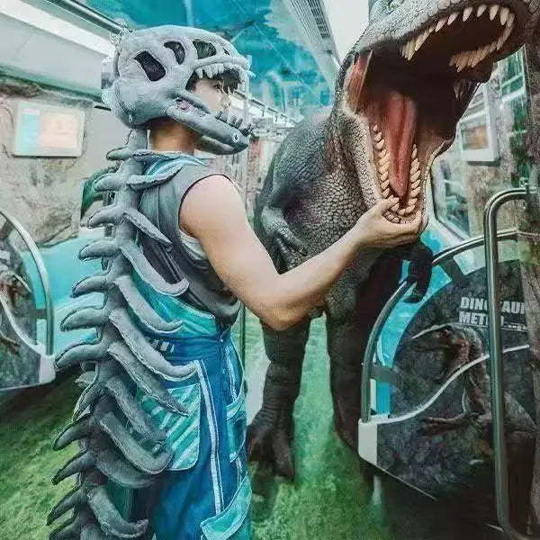 面白い恐竜の被り物